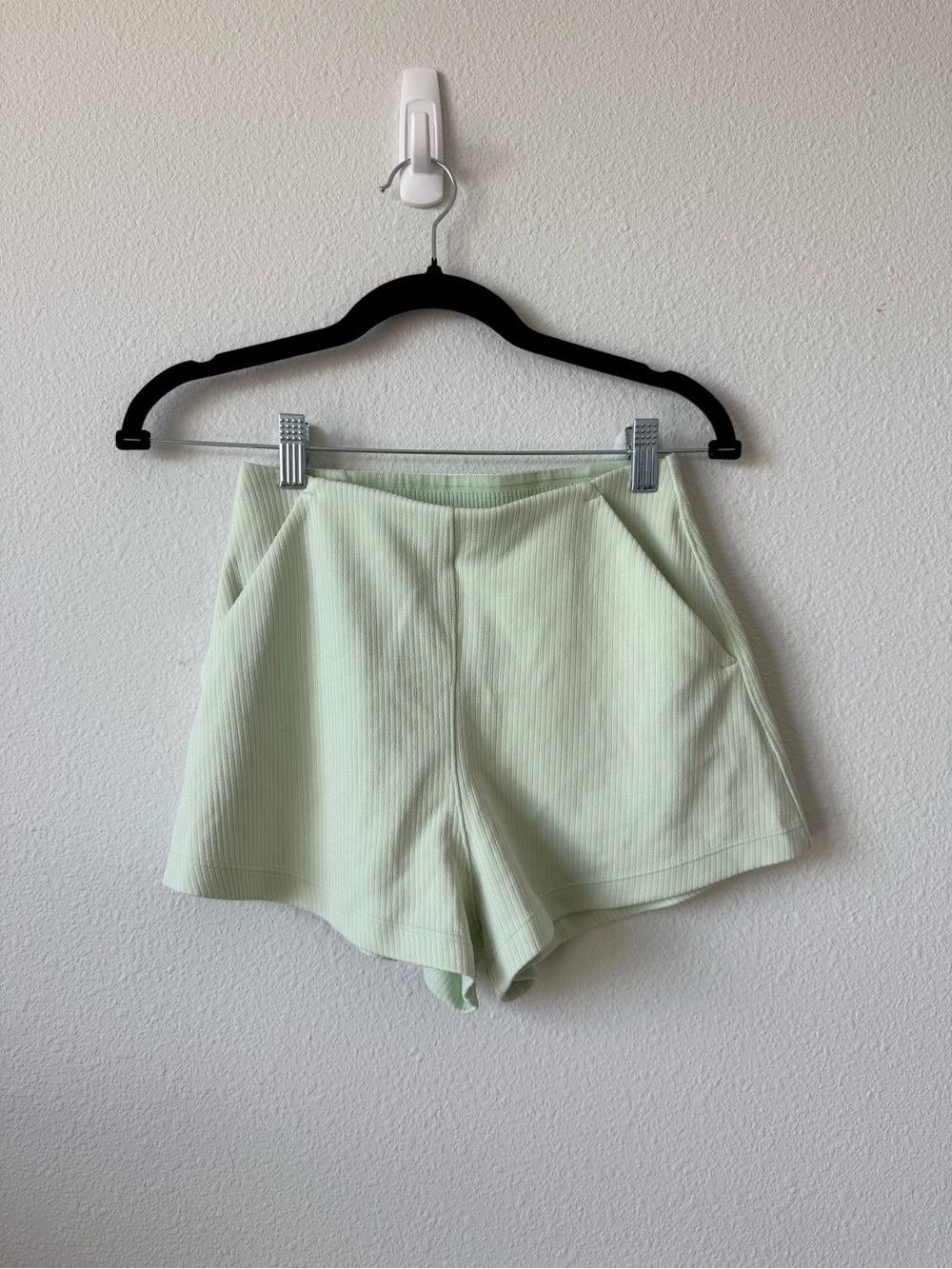 LULULEMON Set in Light green color - Picture 4 of 10